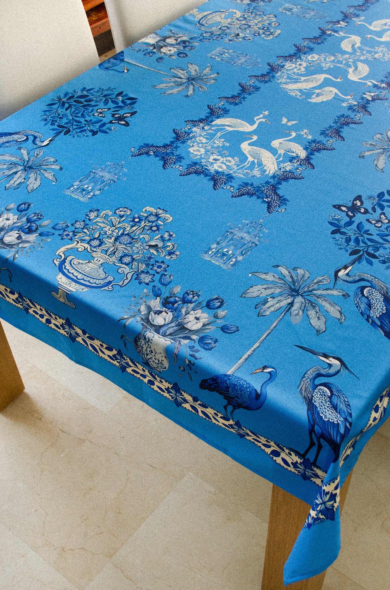 Mantel Blue Day