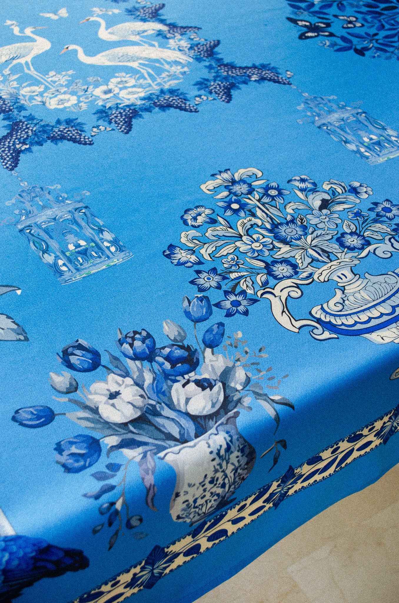 Mantel Blue Day
